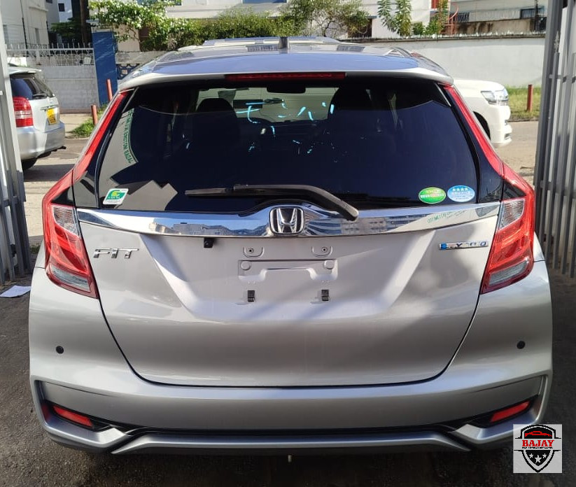 2018 honda FIT Hybrid - Image 5