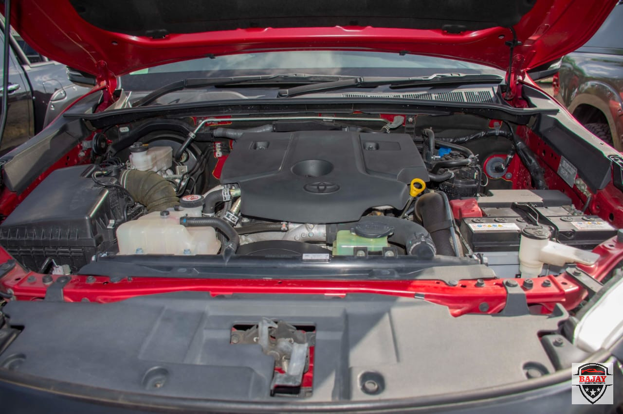 2017 toyota Hilux - Image 6