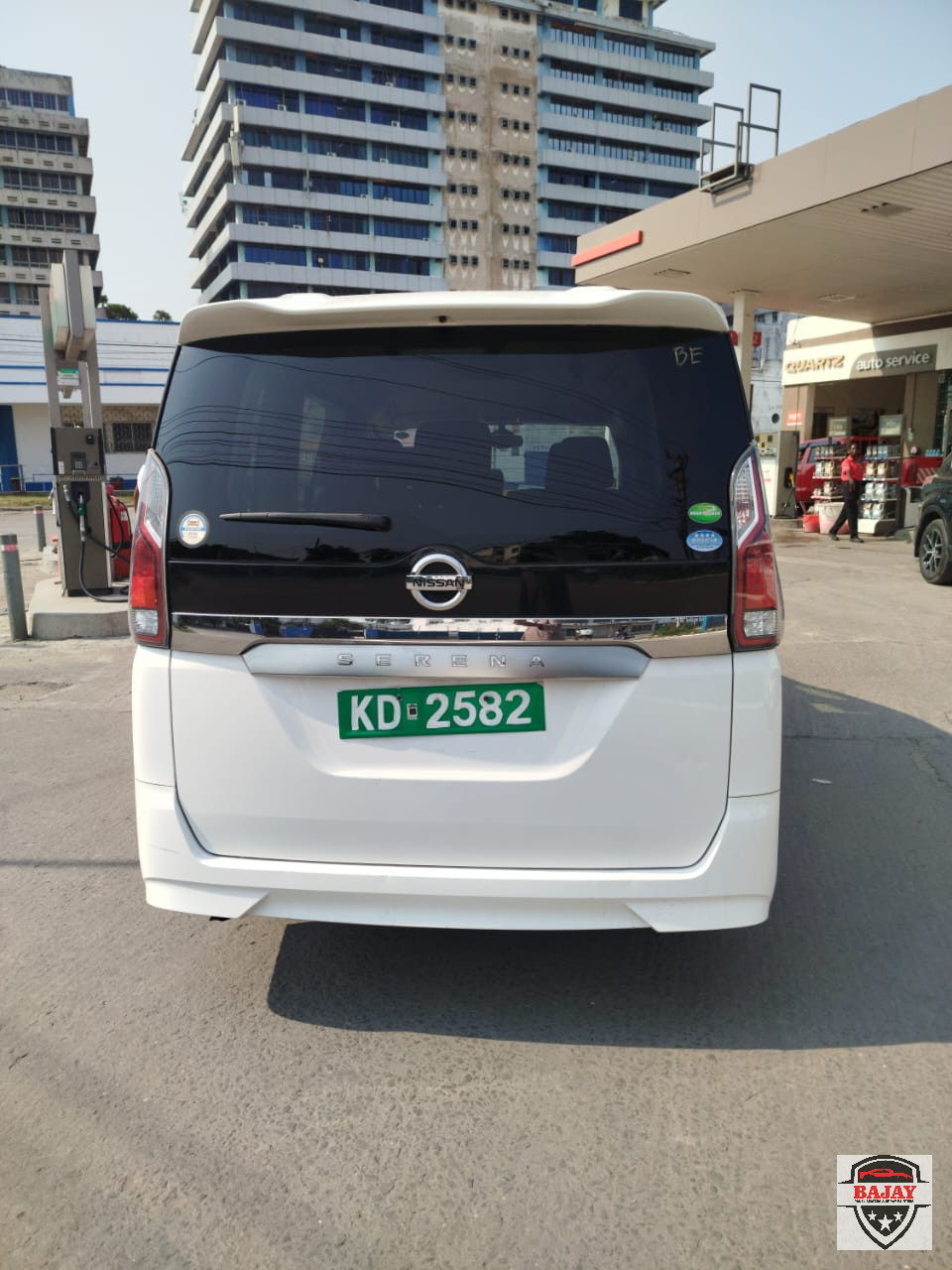 2018 nissan Serena - Image 4