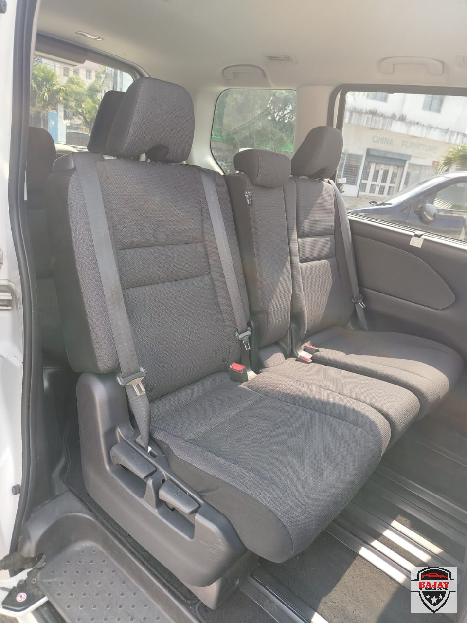 2018 nissan Serena - Image 6