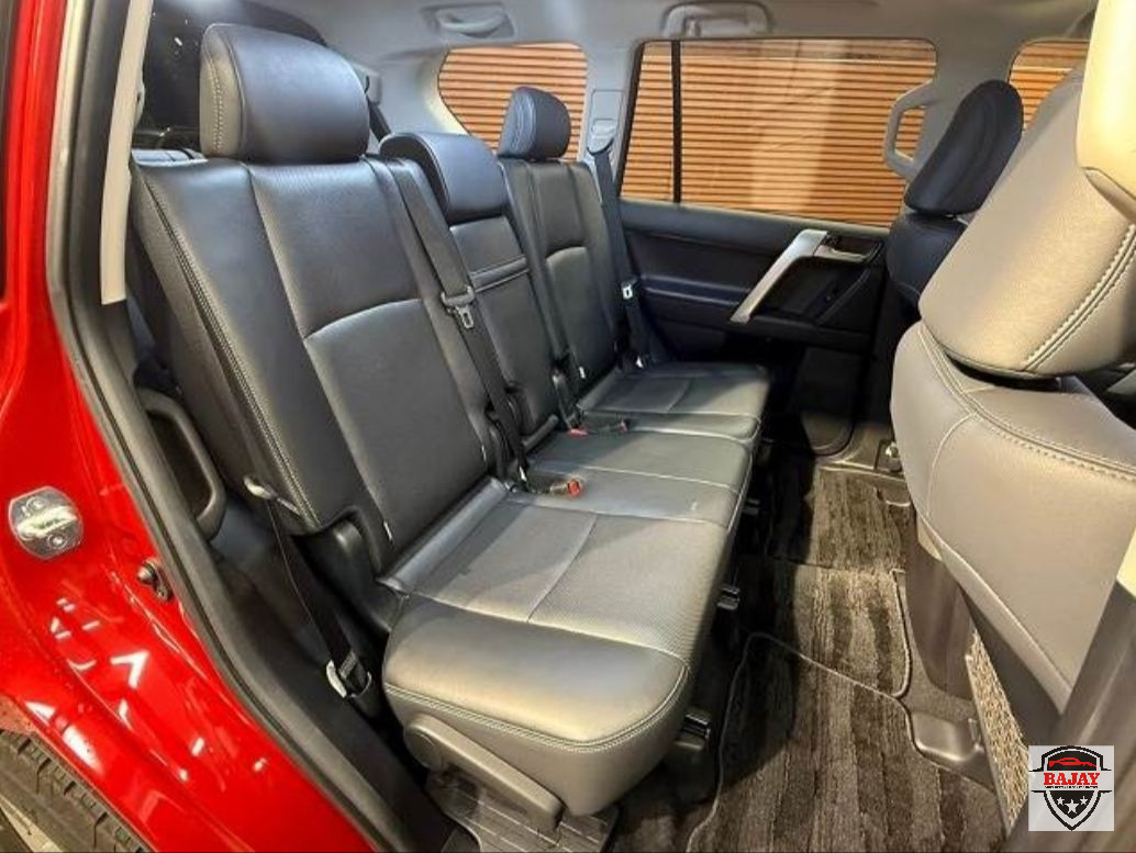 2018 toyota Prado - Image 4