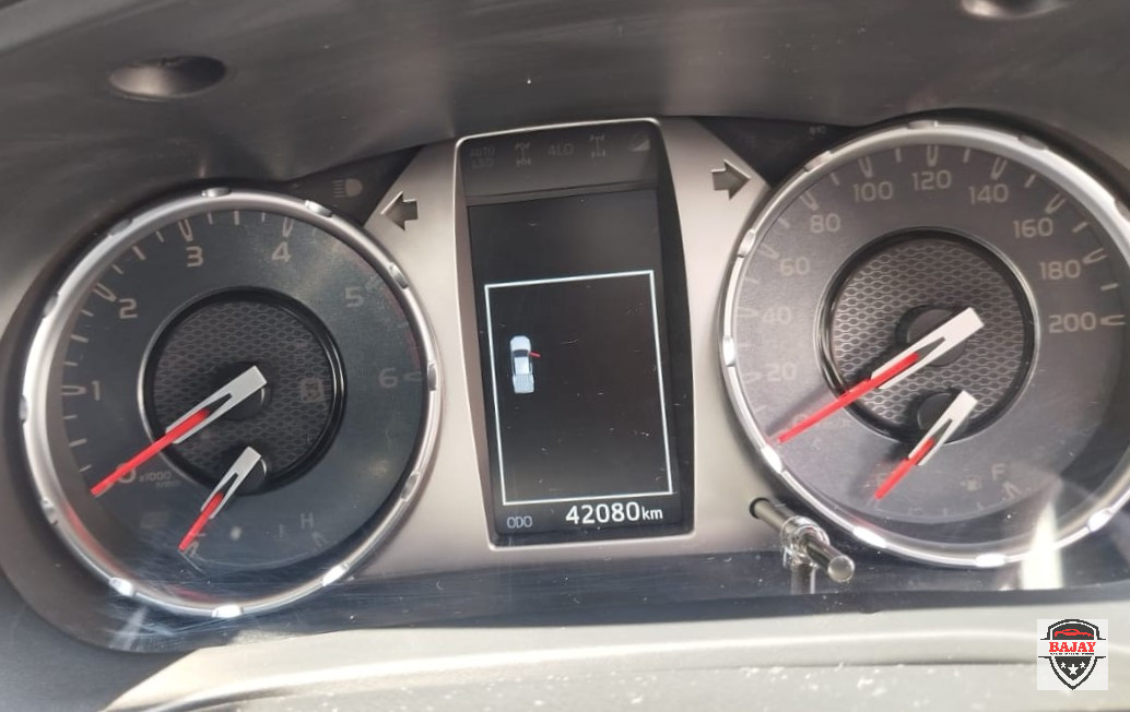 2021 toyota Hilux - GR sport  - Image 8