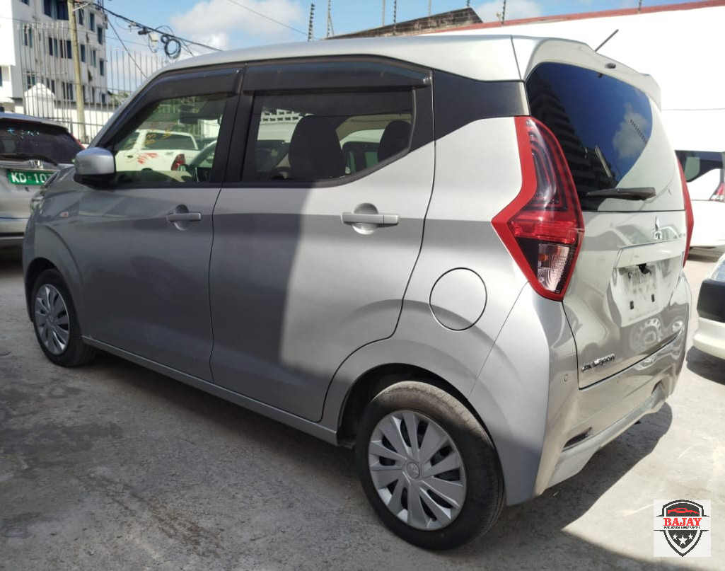 2019 mitsubishi EK Wagon - Image 8