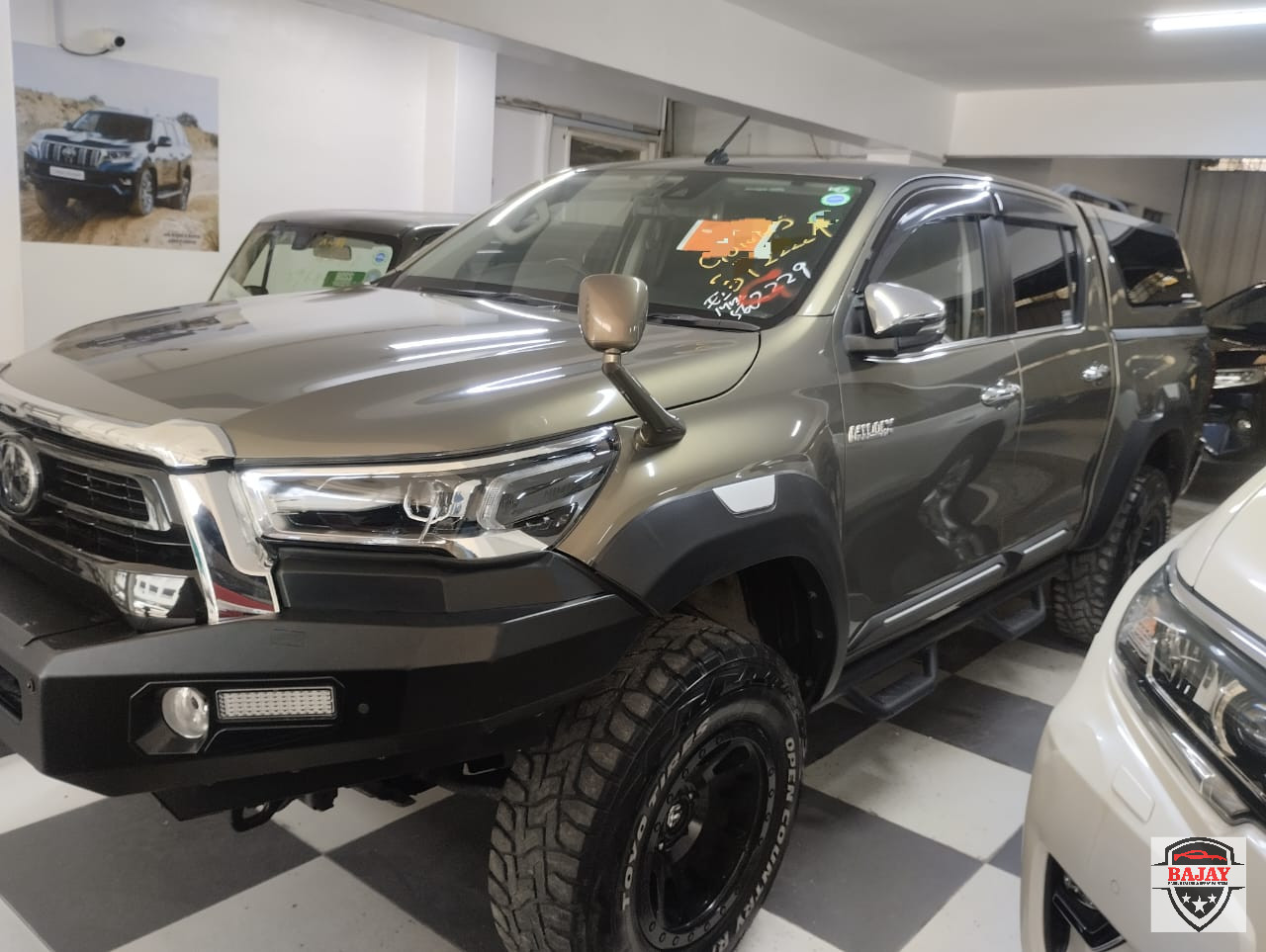2021 toyota Hilux - Image 8