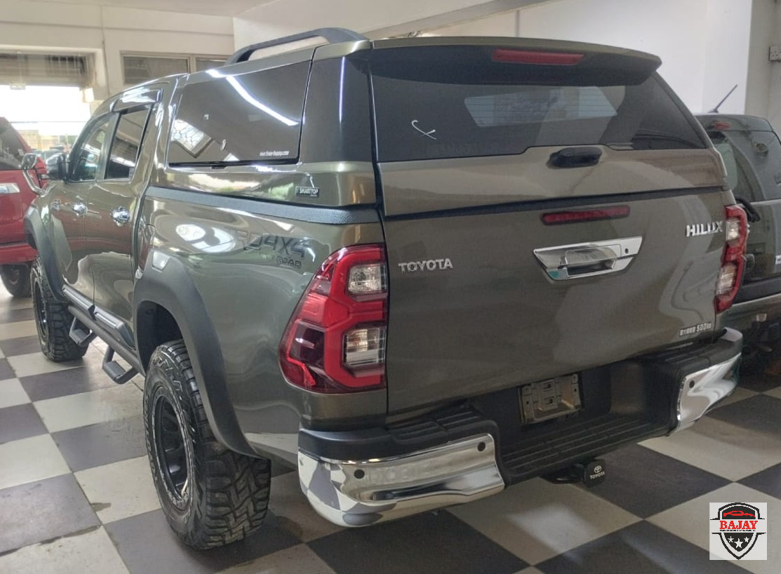 2021 toyota Hilux - Image 3