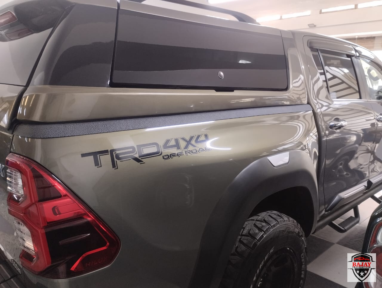 2021 toyota Hilux - Image 4