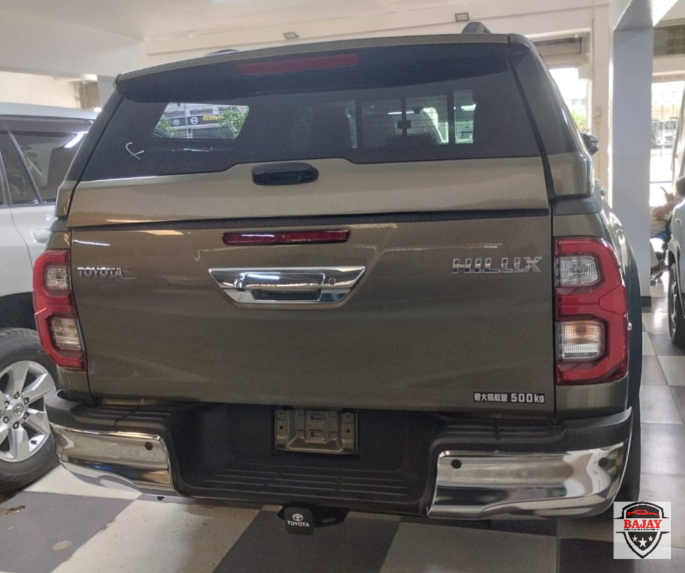 2021 toyota Hilux - Image 10