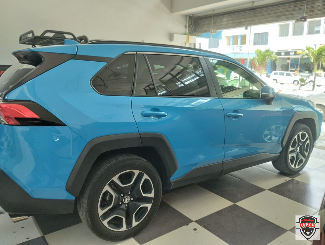 2019 toyota RAV4 Adventure - Image 8