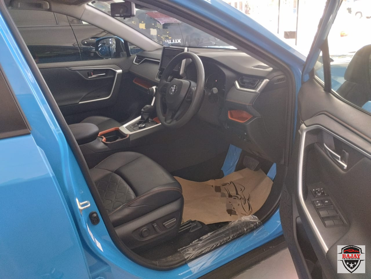 2019 toyota RAV4 Adventure - Image 10