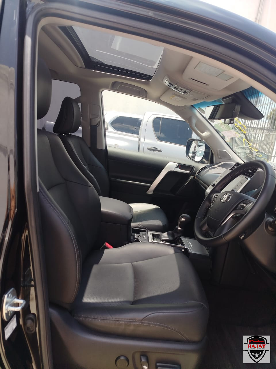 2020 toyota Prado - Image 8