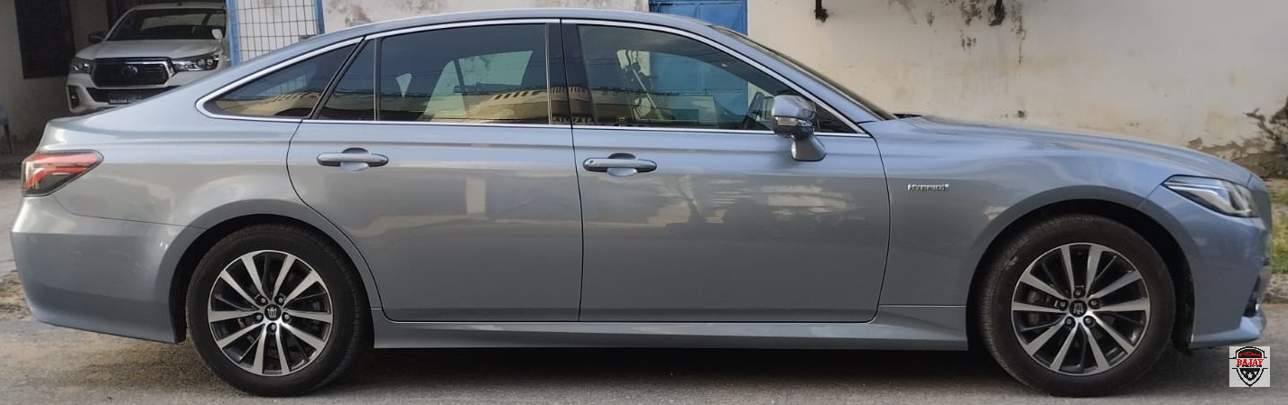 2018 toyota Crown Hybrid - Image 26