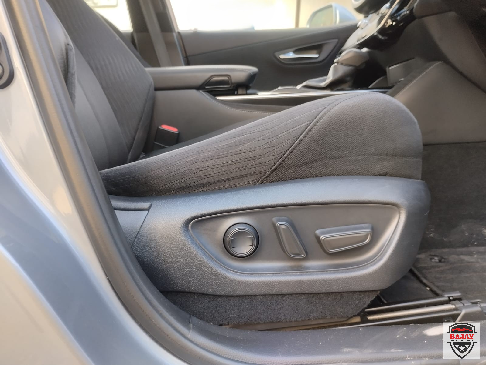 2018 toyota Crown Hybrid - Image 15