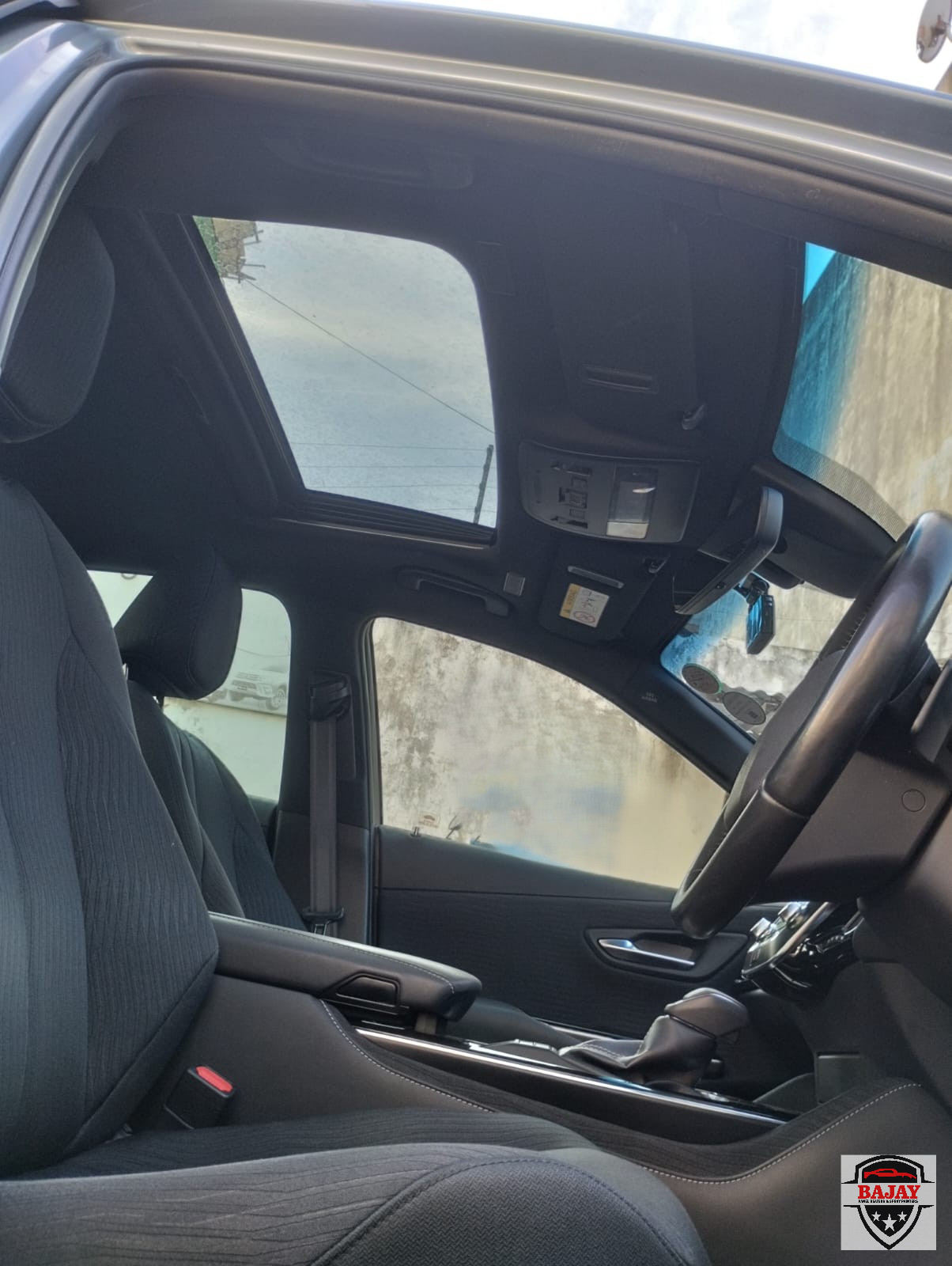 2018 toyota Crown Hybrid - Image 14