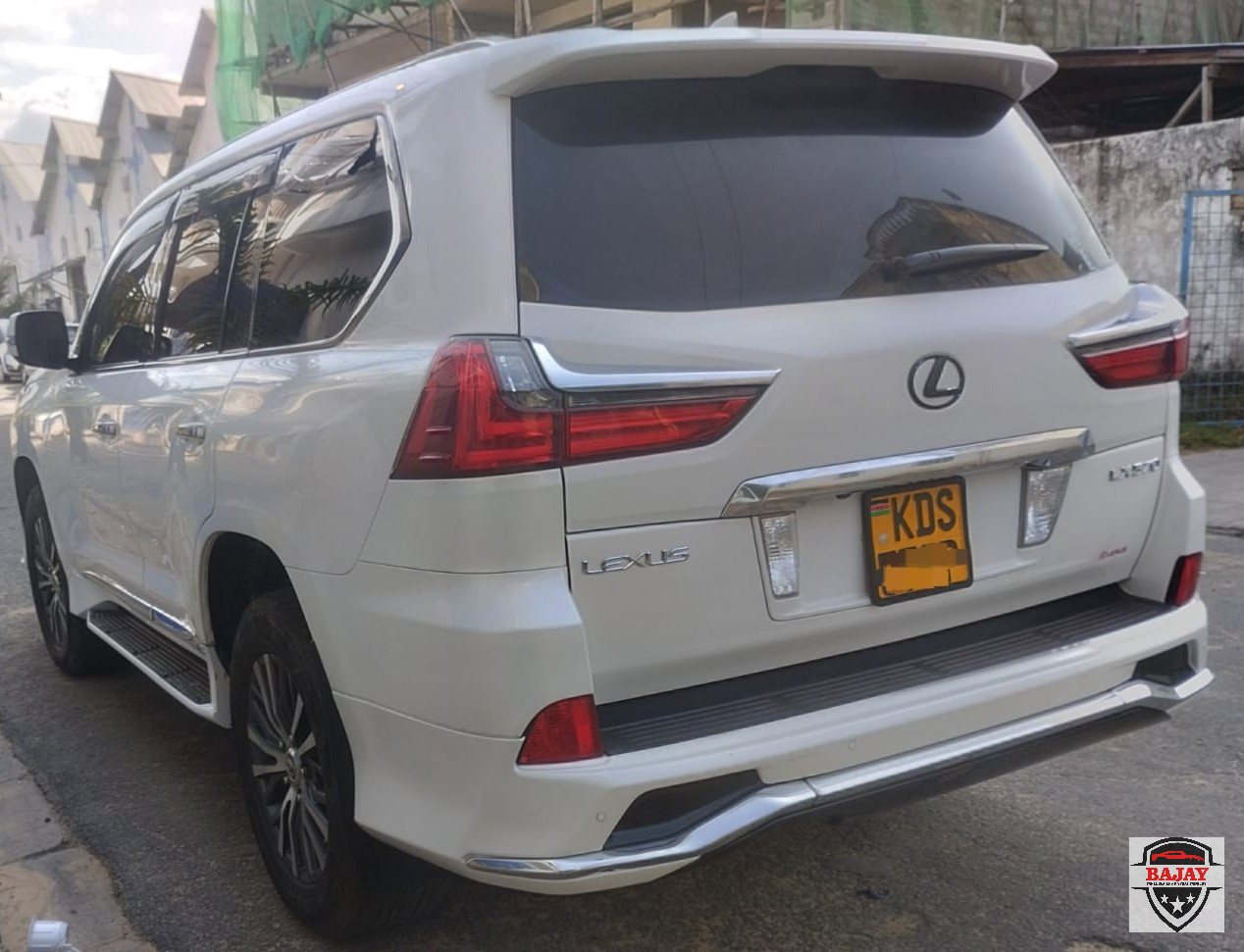 2016 toyota Lexus 570 - Image 4