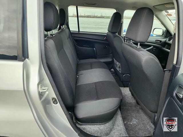 2019 toyota Probox 4WD - Image 5