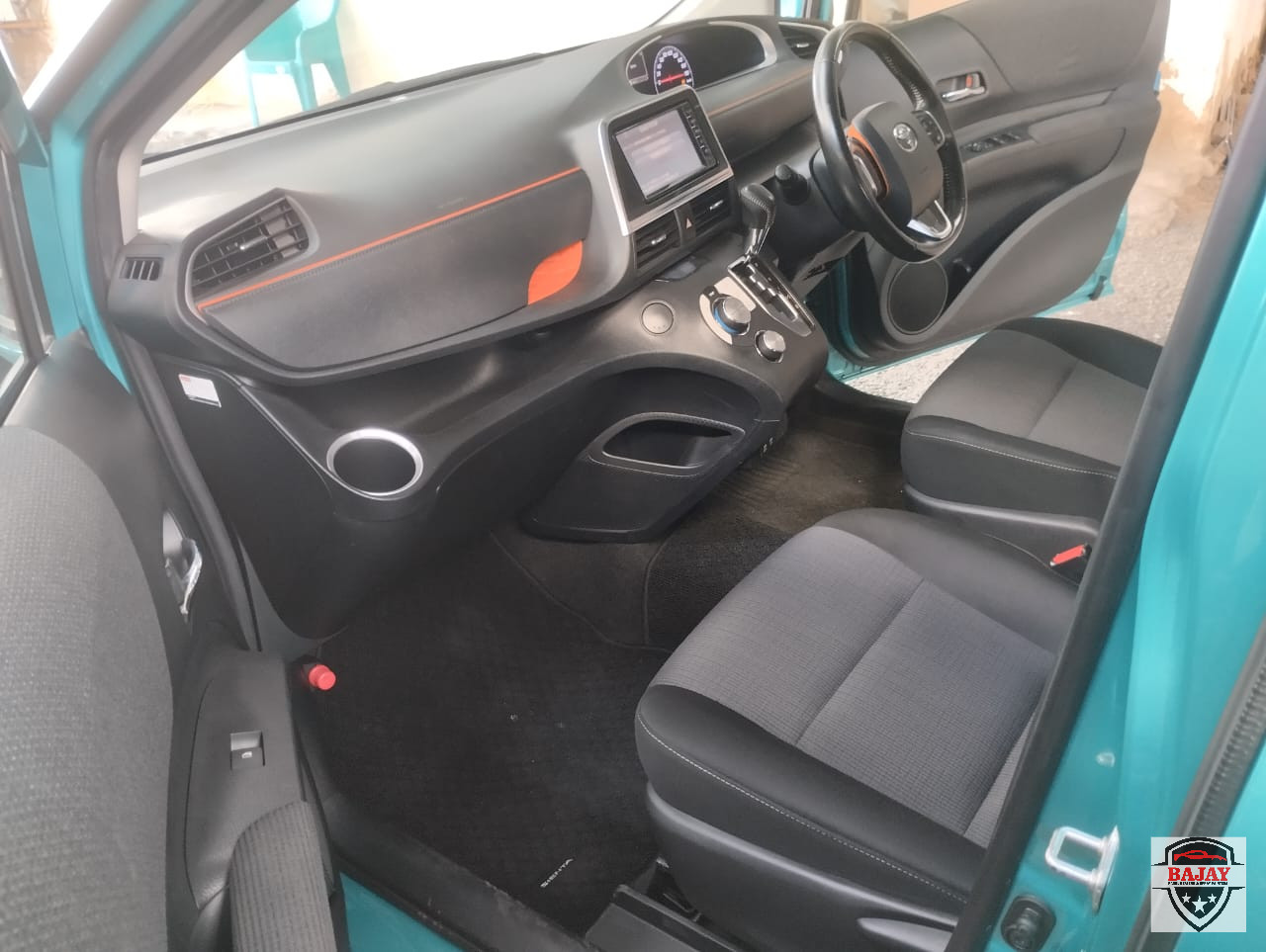 2018 toyota Sienta - Image 8