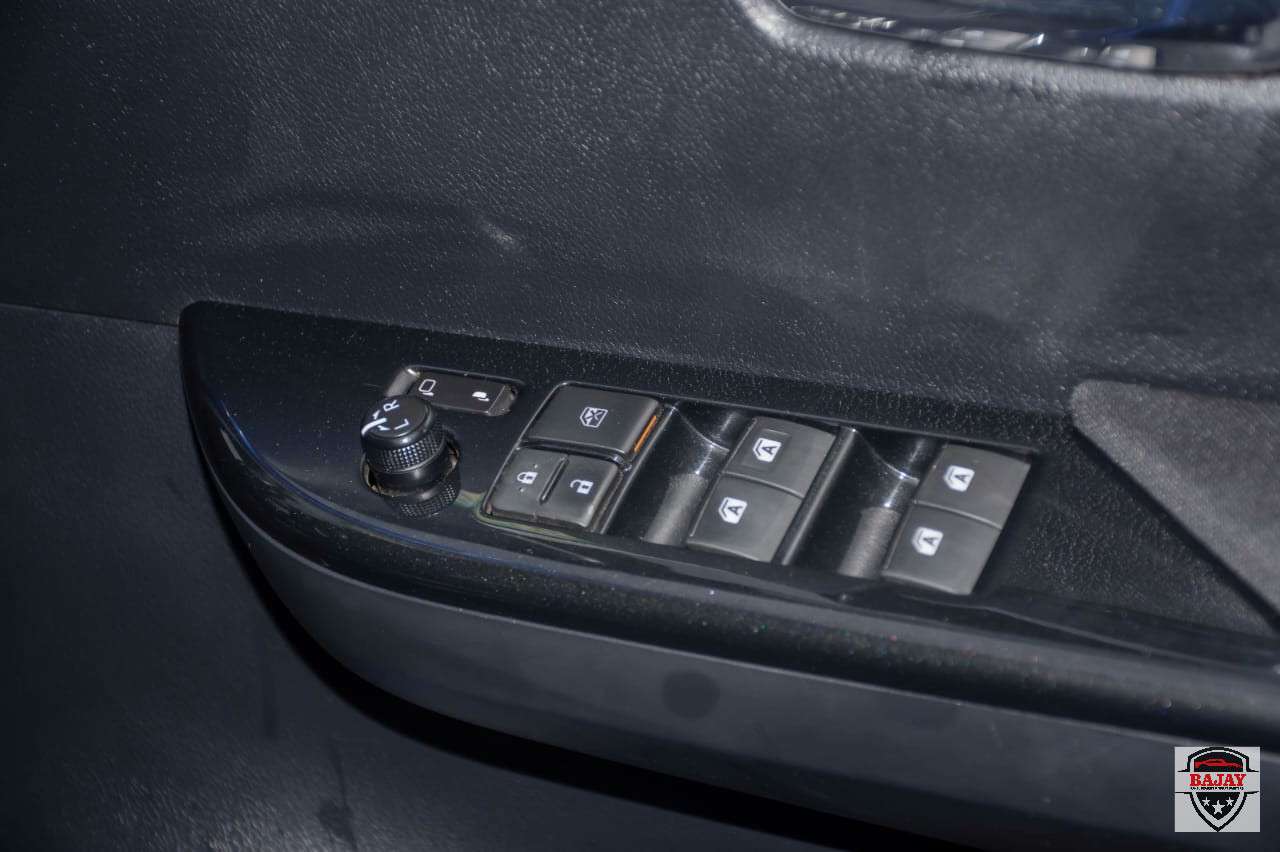 2018 toyota Hilux - Image 11