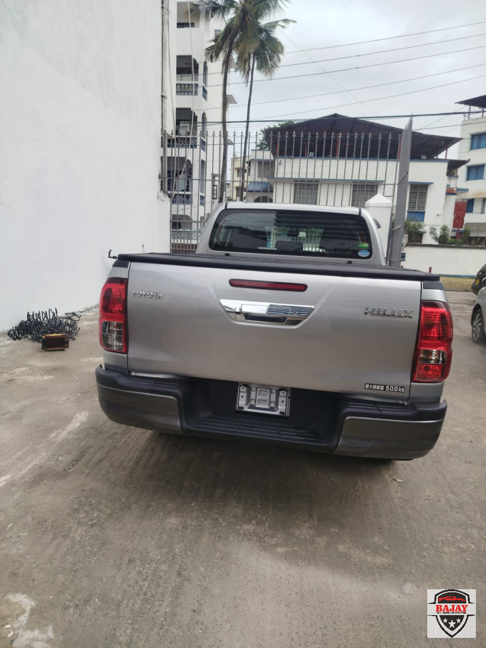 2018 toyota Hilux - Image 2