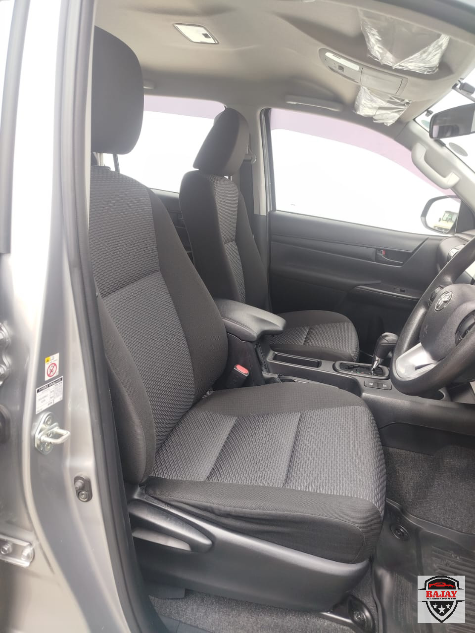 2018 toyota Hilux - Image 5