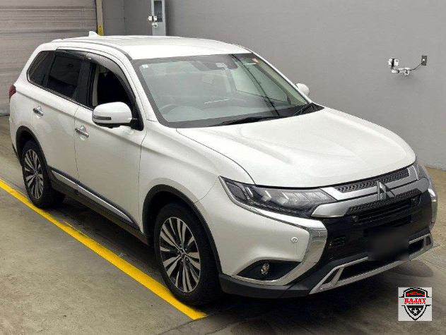 2019 mitsubishi Outlander - Image 2