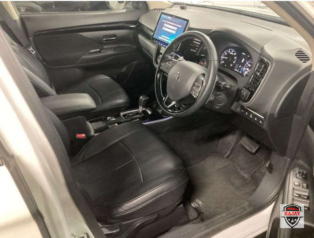 2019 mitsubishi Outlander - Image 7