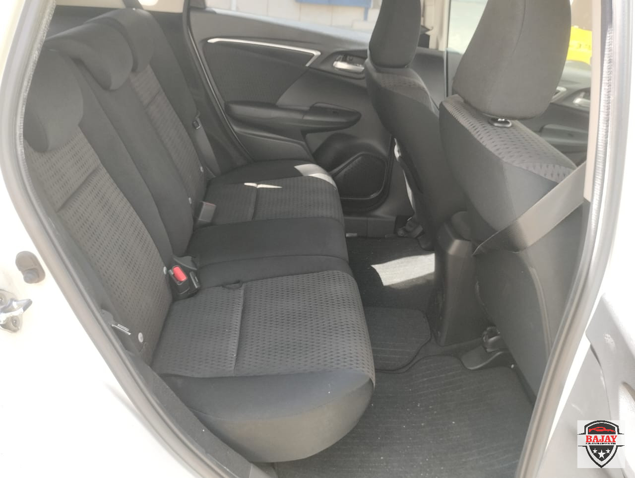 2019 honda FIT Hybrid - Image 9