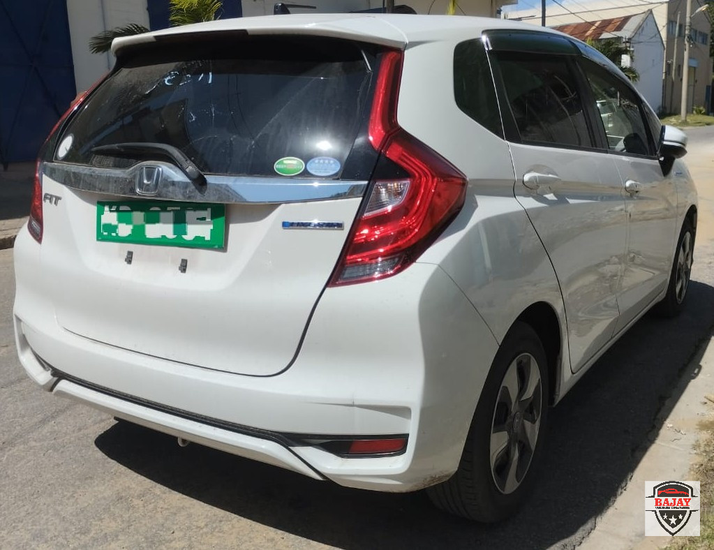 2019 honda FIT Hybrid - Image 5