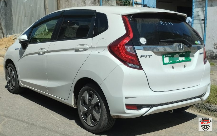 2019 honda FIT Hybrid - Image 7