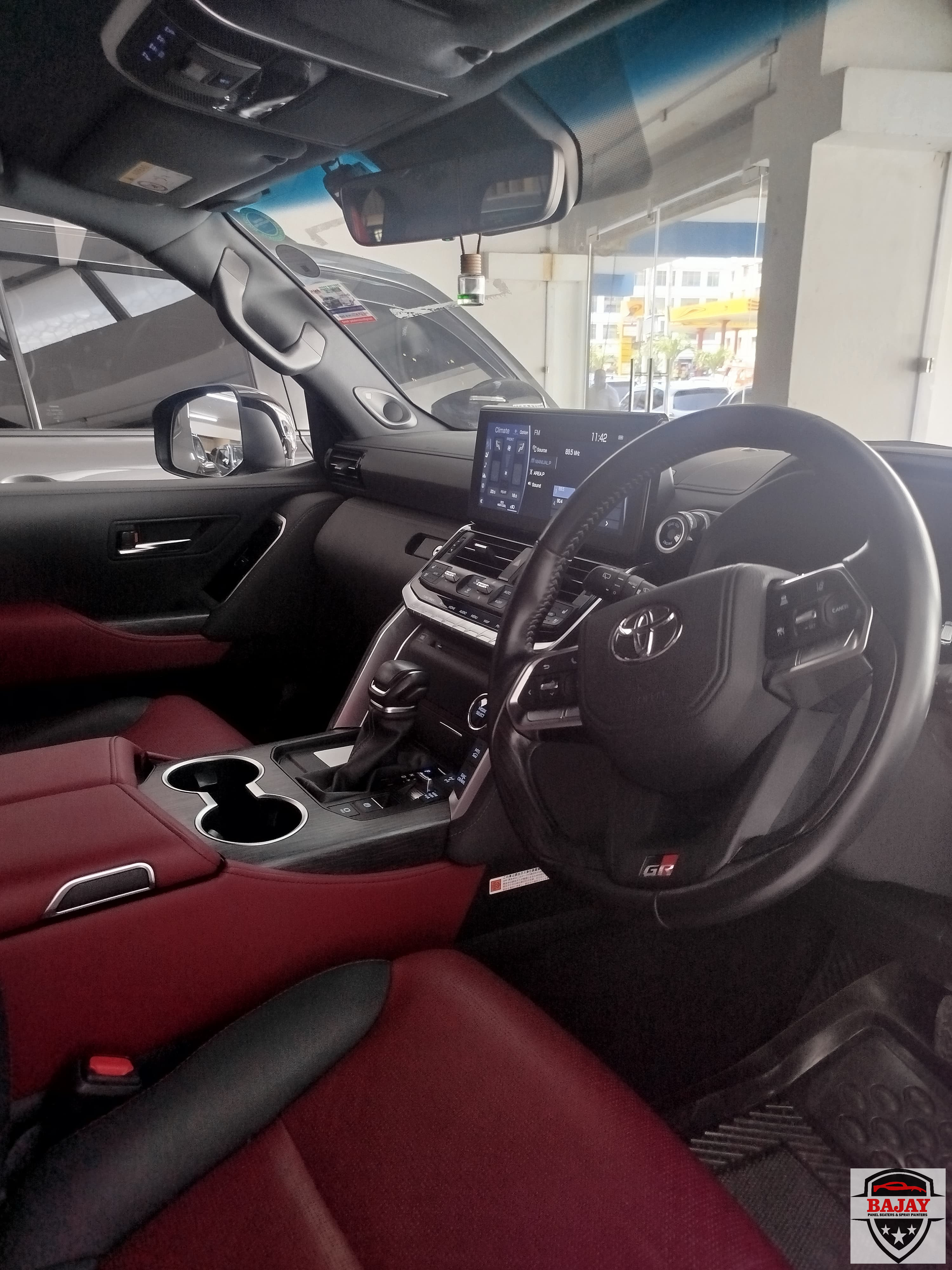 2021 toyota Land Cruiser GR Sport - Image 9