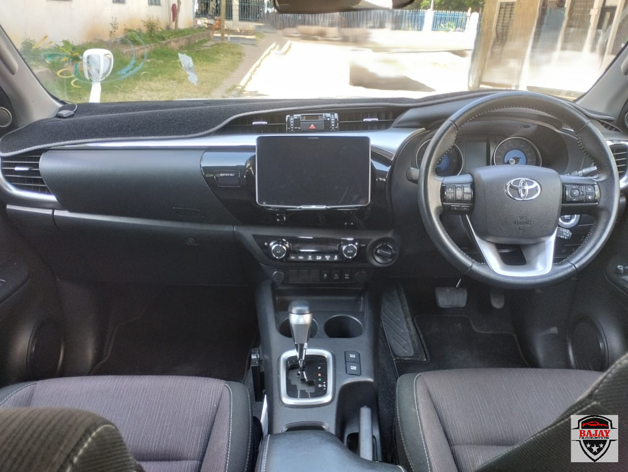 2018 toyota Hilux - Image 12