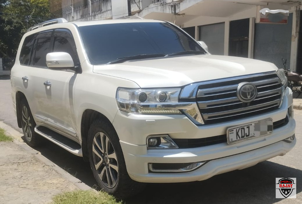 2015 toyota Land Cruiser ZX - Image 1