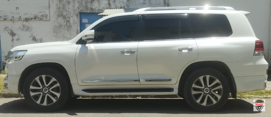 2015 toyota Land Cruiser ZX - Image 15